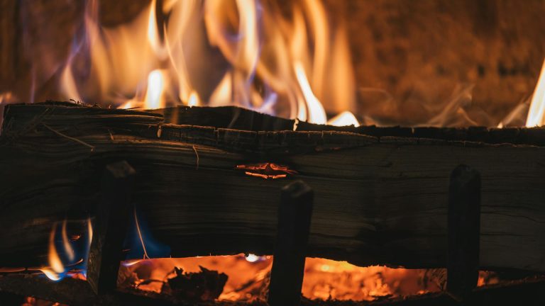 Le récupérateur de chaleur pour cheminée : en finir avec le gaspillage énergétique