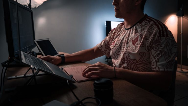 Comment programmer la télécommande d’un portail BFT ?