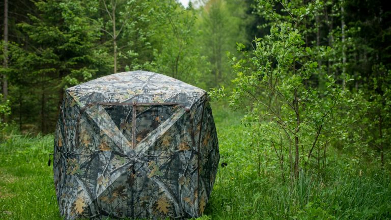Comment choisir un filet de camouflage pro selon votre environnement ?