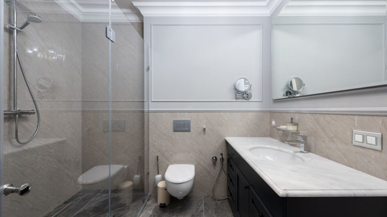 Comment rehausser votre cabine de douche avec succès ?