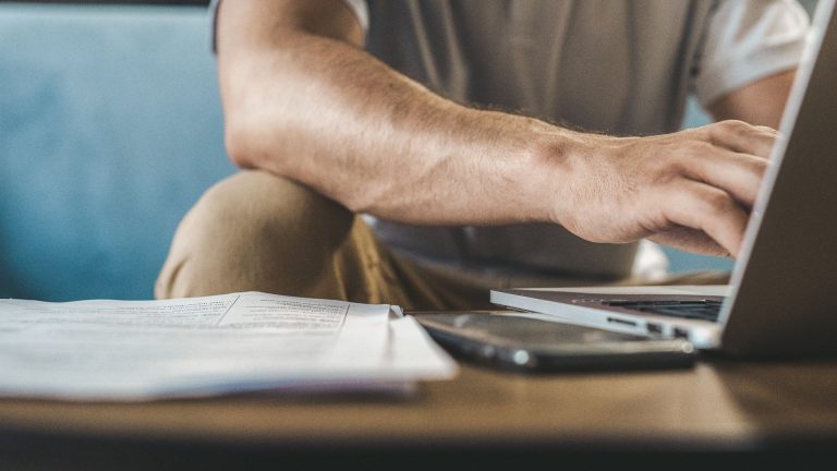 Gestion locative en ligne : gérer ses logements seul et sans stress ?