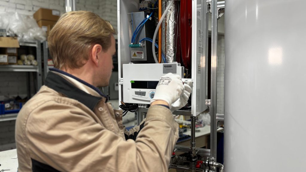 Comment résoudre la panne du voyant rouge sur un chauffe-eau Truma ?
