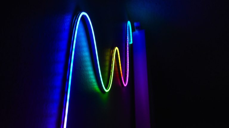 La révolution du néon LED pour décorer vos espaces